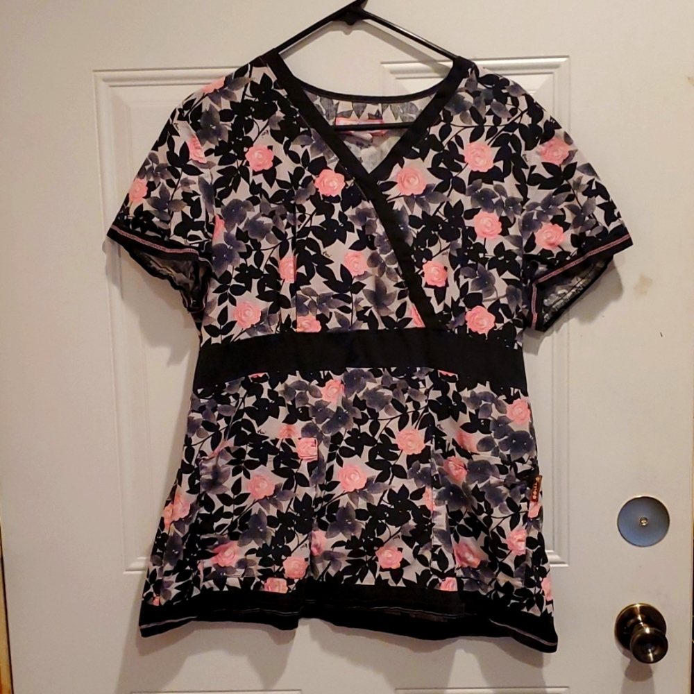 Scrub top